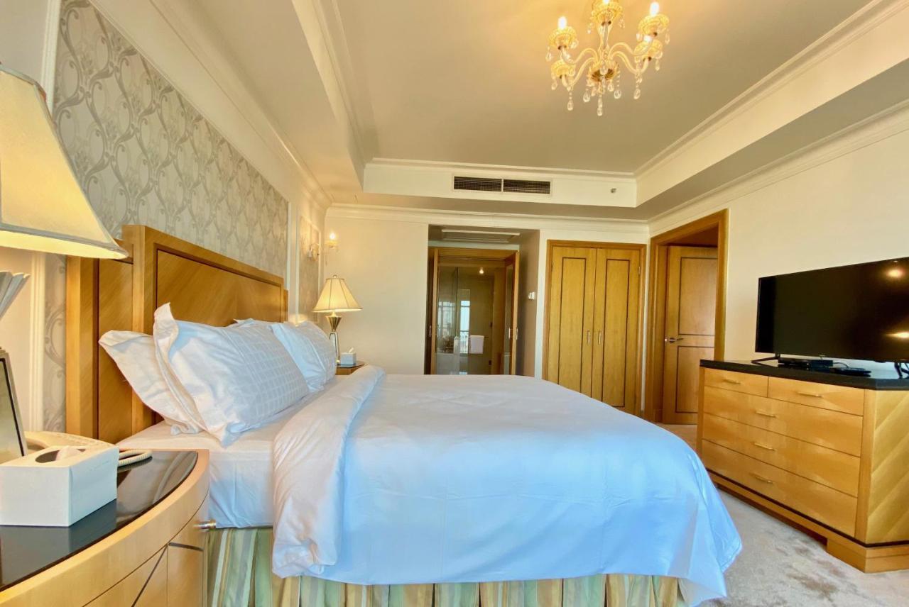 Chez Haytham At Four Seasons Nile Plaza Residential Suite Каир Экстерьер фото
